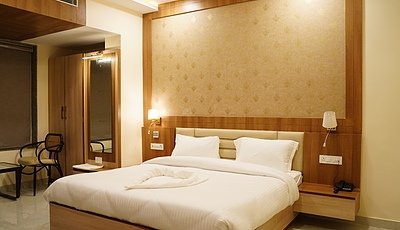 Deluxe Room Interior - Main View
